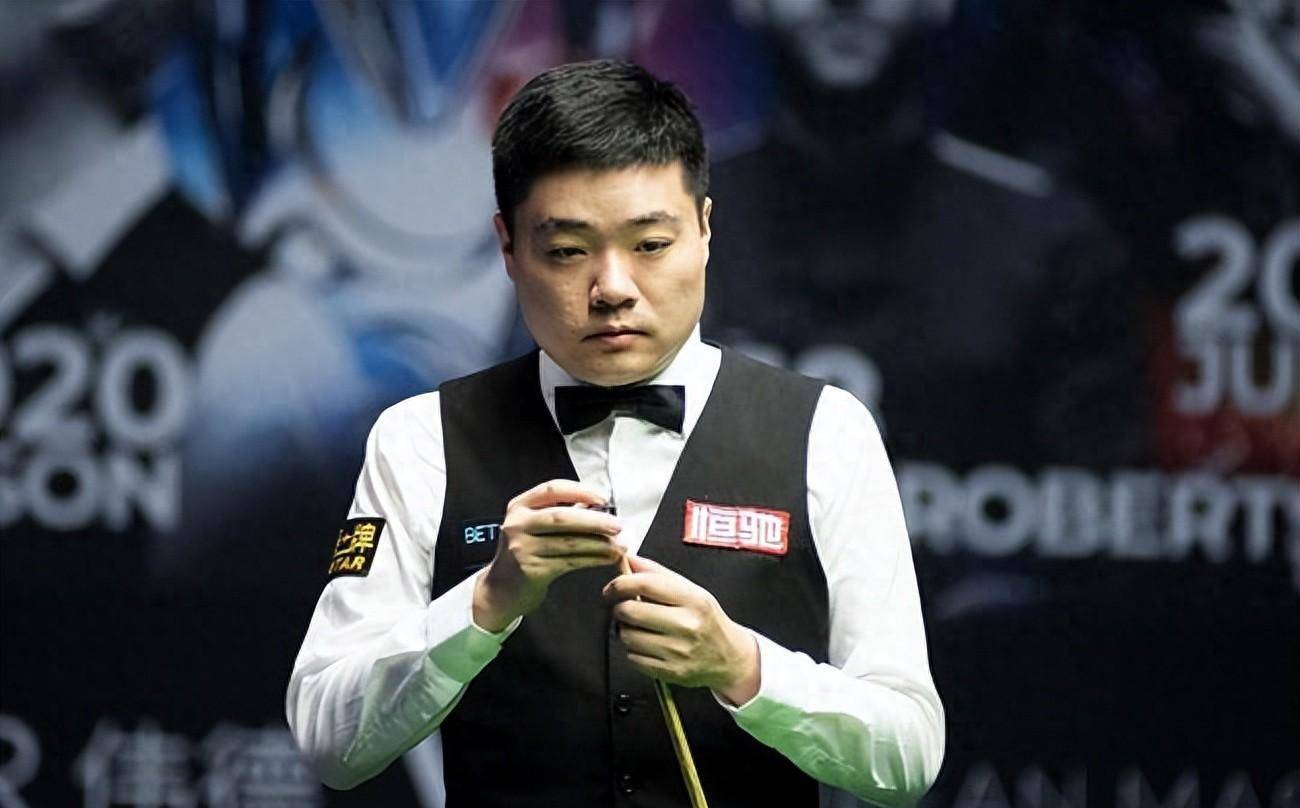 他以一首名 他以一首名