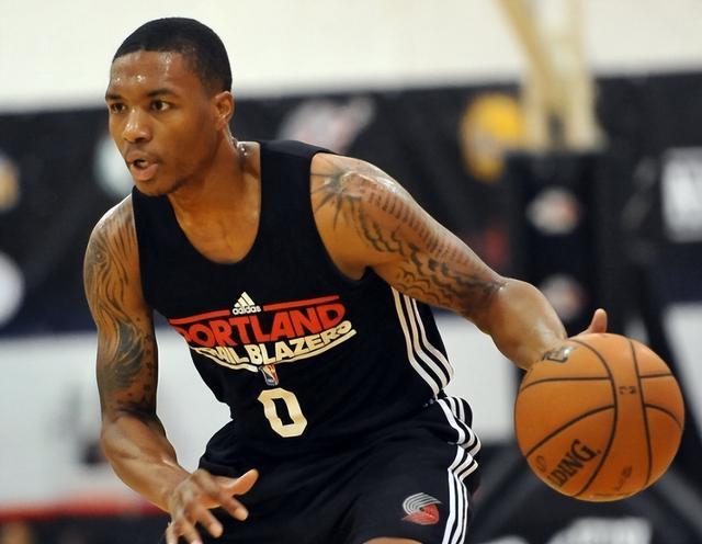 [高尔夫]捷尼赛思邀请赛转战多利松 舍夫勒麦克罗伊领衔.